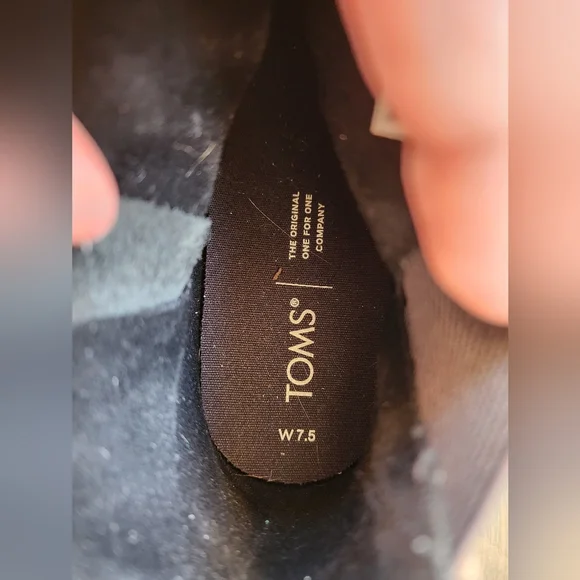 Toms Black Leopard Print Slip-On Sneakers Booties Sz 7.5 - Picture 8 of 9